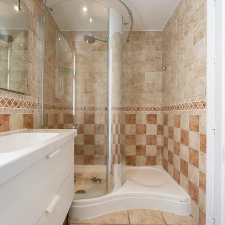 Apartamento Sea Front House Micaela G *