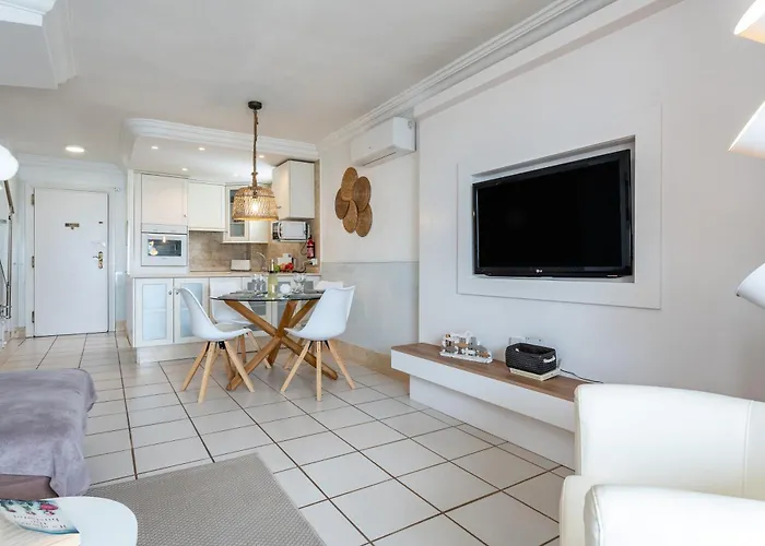 Sea Front House Micaela G Apartamento *