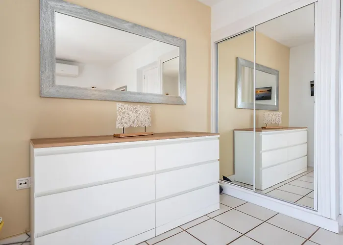 Apartamento Sea Front House Micaela G *