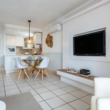 Sea Front House Micaela G * Marbella