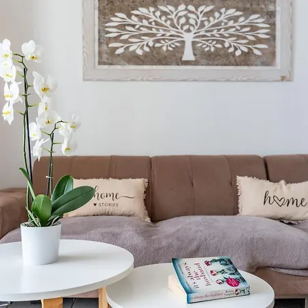 Sea Front House Micaela G Apartment *