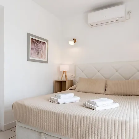 Sea Front House Micaela G Marbella